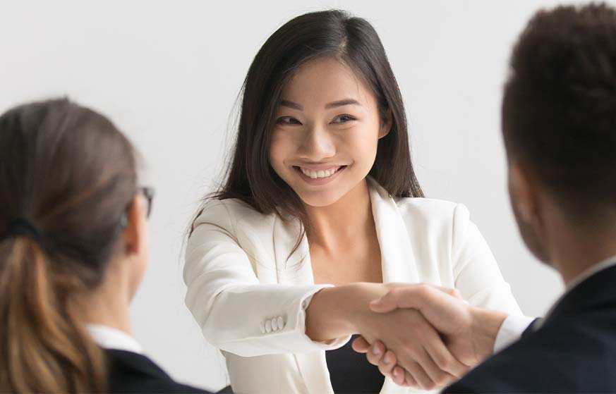 wccareers-image-womanshakinghandsafterinterview